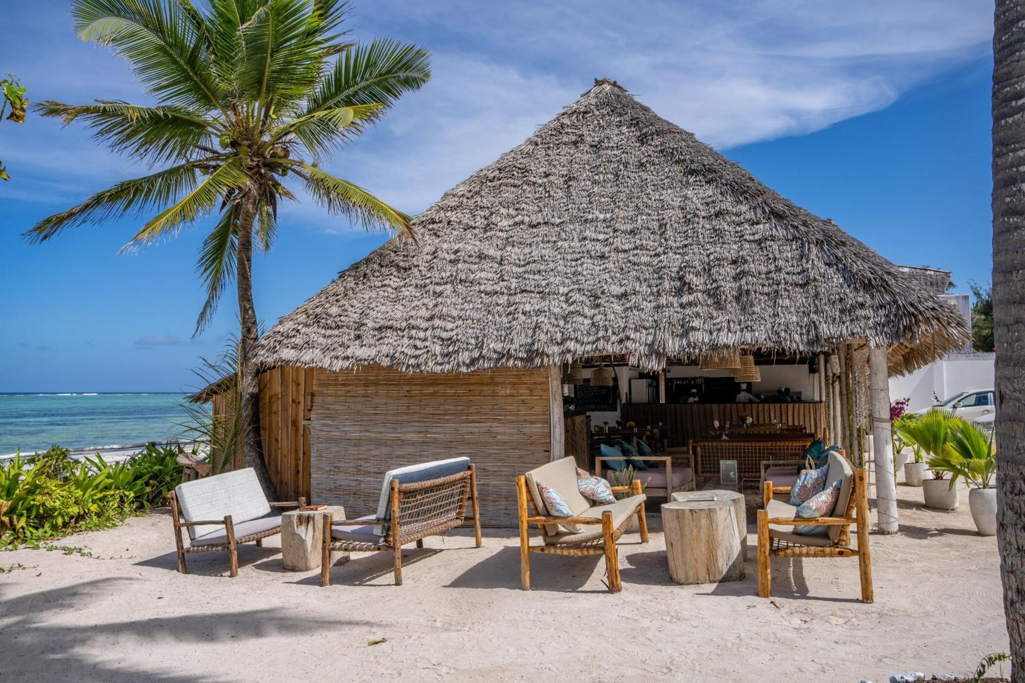 Natural Park Villa Resort Pingwe Exterior foto